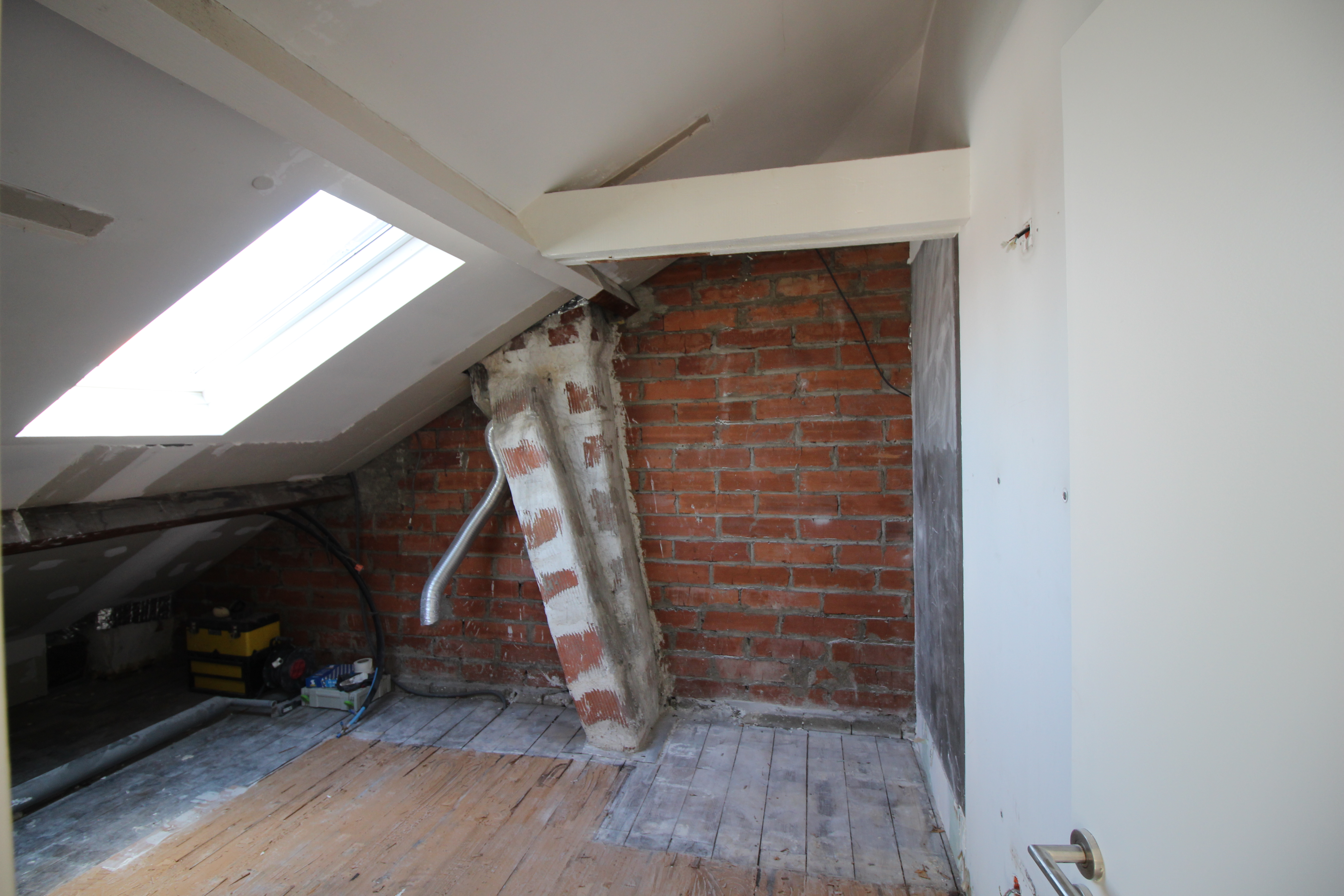 Salle de bain, premier angle